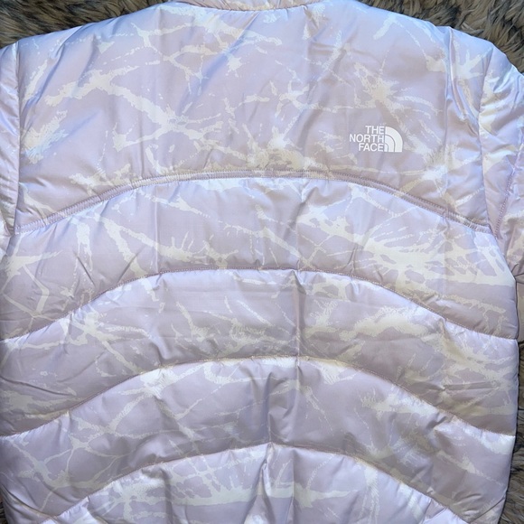 💜SOLD💜The North Face jacket LAVENDAR/WHITE, size Medium - Picture 4 of 7